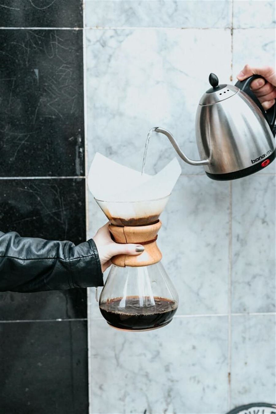 Den Perfekte Partner i Køkkenet: Moderne Elkedler i Fokus